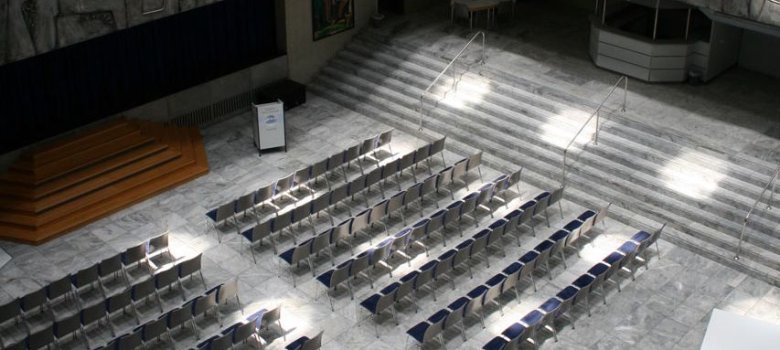 Innenansicht des Eifel-Gymnasiums Neuerburg